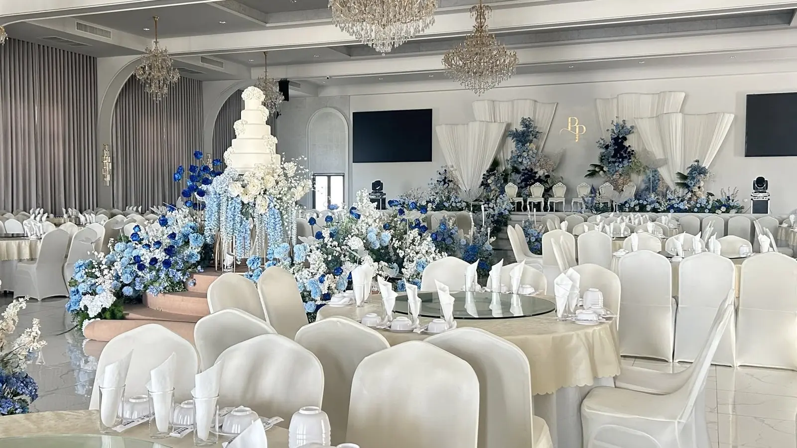 บรรยากาศงานเลี้ยงและการจัดโต๊ะจีนจากเป็นหนึ่งโต๊ะจีนนครปฐม