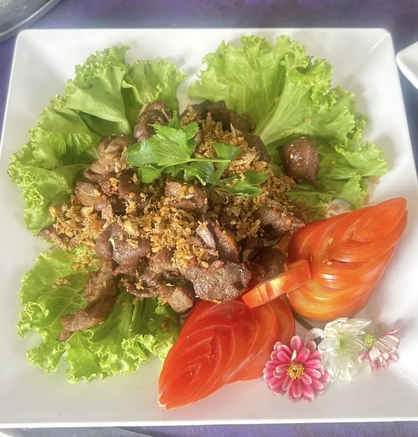เมนูแนะนำ เนื้อเป็ดทอดกระเทียม